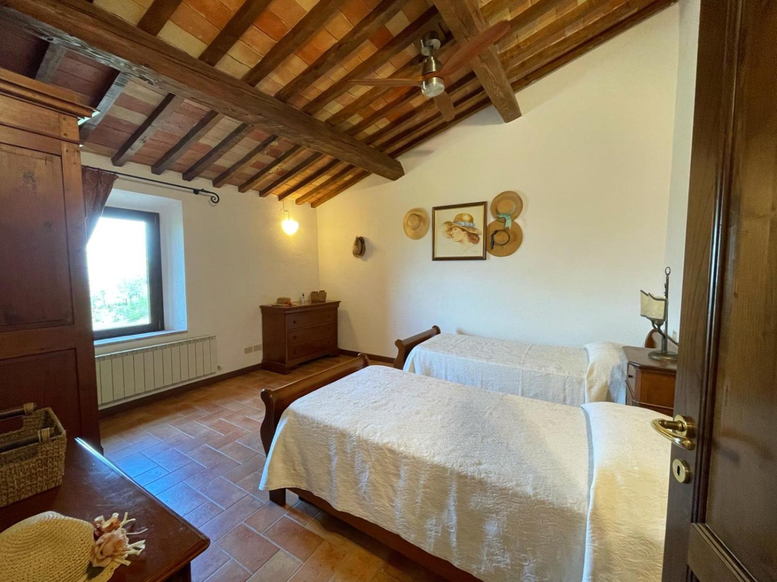 Borgo Poggio Bianco Villa Sarteano Room photo